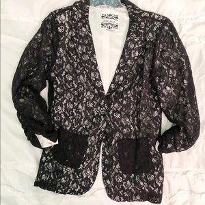Lacey blazer